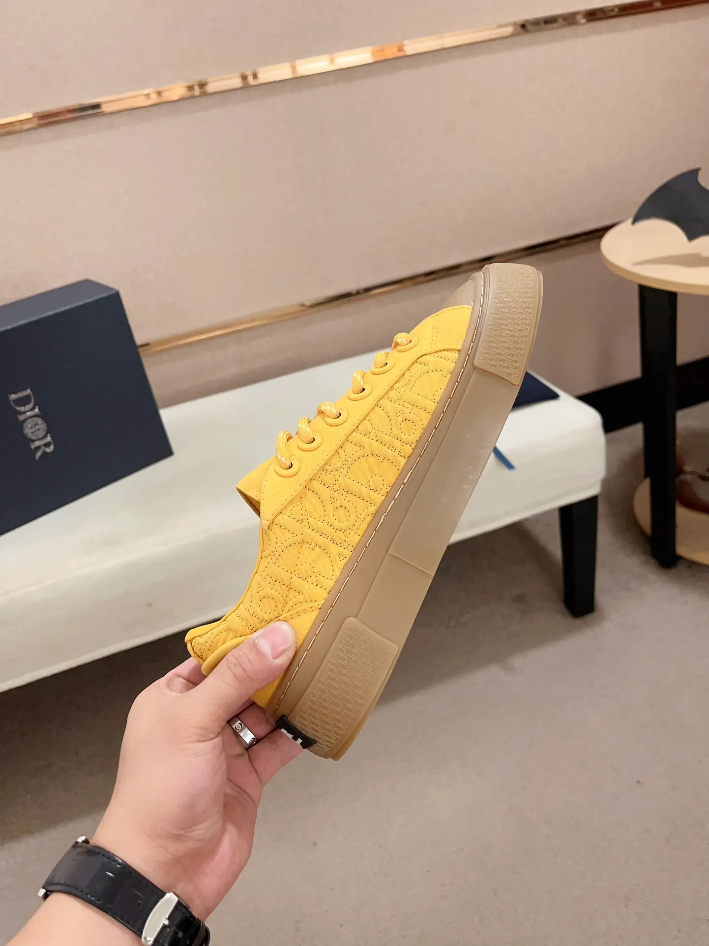 Men's shoes 💰: 680💰 [Dior·Dior] Top 🔍Couple model 💏🔍New casual sports style couple shoes, new four-season design, perfect workmanship, lace-up lazy style to create cabinet quality, upper: imported first-layer cowhide, sheepskin lining is soft and comfortable, ultra-light TPU wear-resistant outsole, simple, versatile fashion men's shoes, excellent color code number 35--44